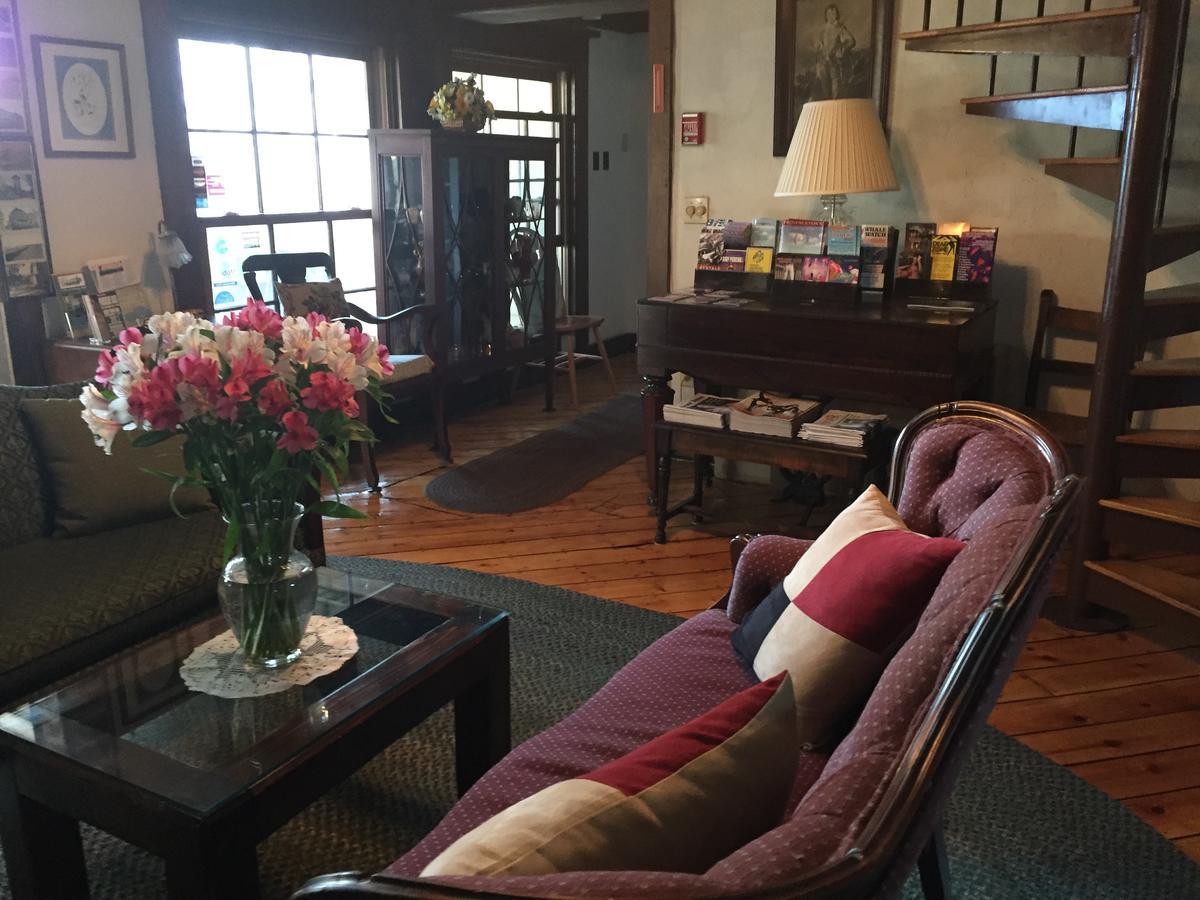 Watership Inn โพรวินซ์ทาวน์ ภายนอก รูปภาพ