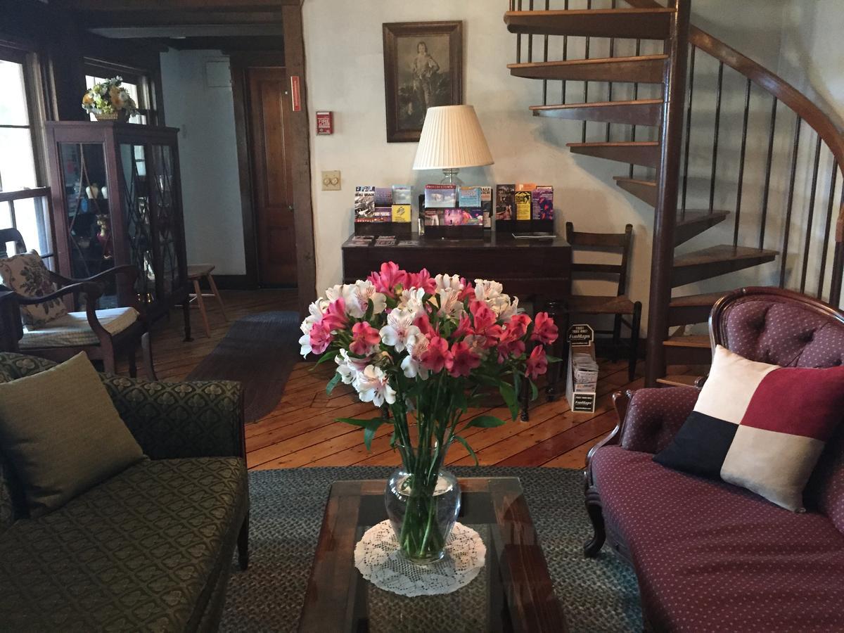 Watership Inn โพรวินซ์ทาวน์ ภายนอก รูปภาพ